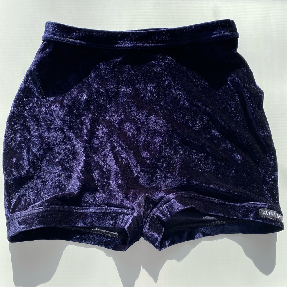 Anti-Flirt Stretch Velours Shorts
